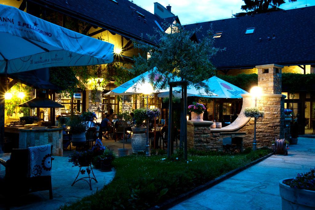 Bonato Hotel Наход Экстерьер фото